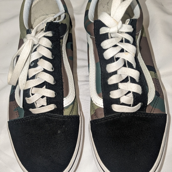 Camo Vans - Picture 2 of 3